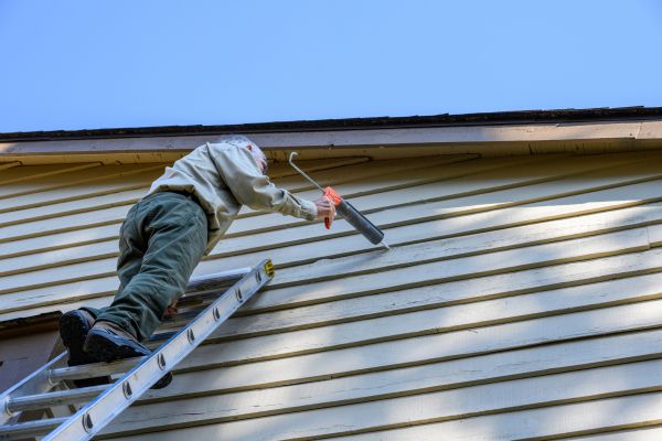 Cost of Vinyl Siding Caulk Repair in Eden Prairie